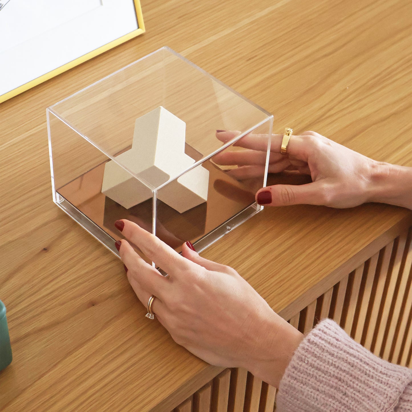 { masterpiece } cubi